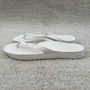 Archies White Flip Flops Sandals Shoes 6
